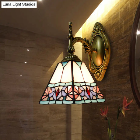 Stained Glass Tiffany Art Deco Wall Mount Light In Pink - Ideal For Bedroom