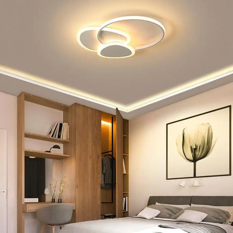Stylish Flaky Triangle Ceiling Light: Modern Acrylic Led Flush Mount Lamp (16/18 W) In White/Coffee