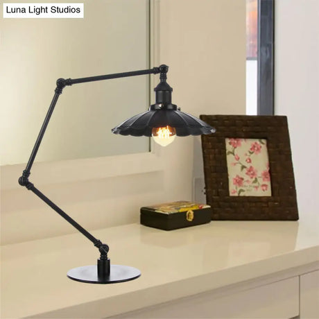 Stylish Vintage Adjustable Table Lamp With Metal Shade For Study Room - Black/Brass