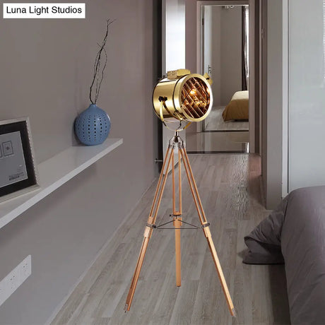 Vintage Metal Spotlight Floor Lamp With Tripod Stand - Black/Wood Perfect For Living Room Lighting
