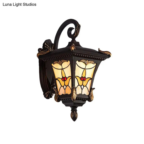 Vintage Stained Glass Wall Lantern - Industrial Style Mount Fixture For Balcony Beige Shade