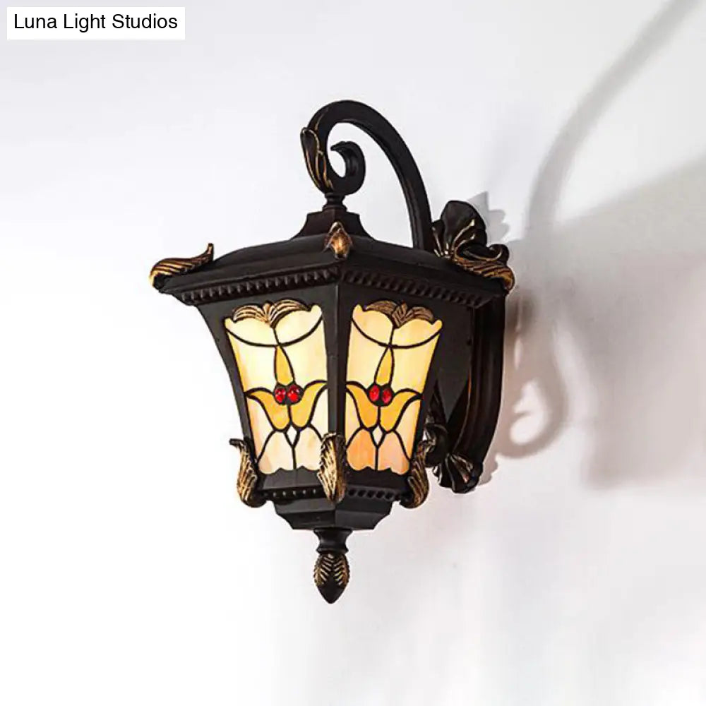 Vintage Stained Glass Wall Lantern - Industrial Style Mount Fixture For Balcony Beige Shade