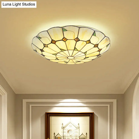 Vintage Tiffany Stained Glass Ceiling Light With Leaf Pattern - Flush Mount Led Lamp For Living