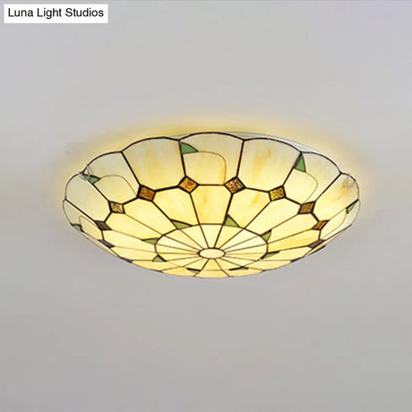 Vintage Tiffany Stained Glass Ceiling Light With Leaf Pattern - Flush Mount Led Lamp For Living